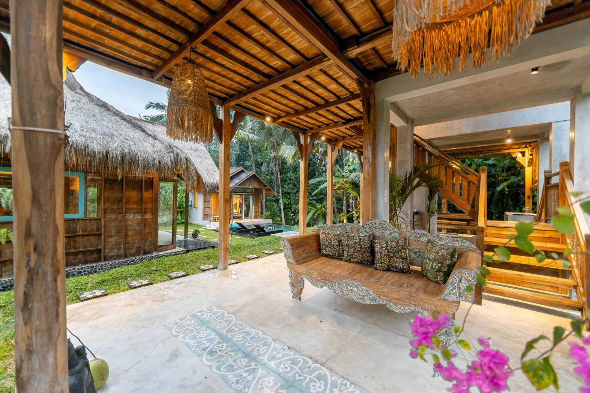 Alojamento Rumah Guci *