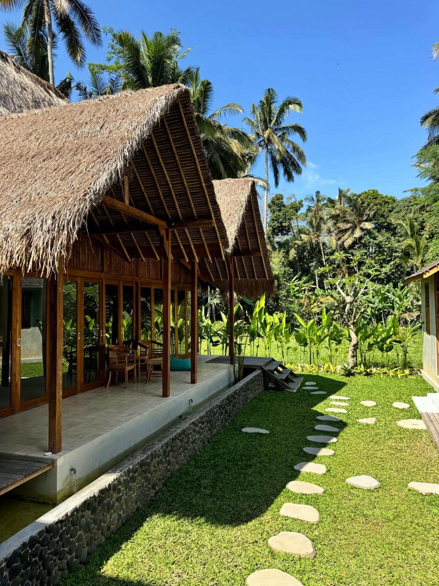 Rumah Guci Lodge *